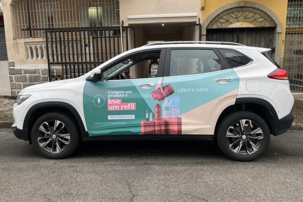 TaxiDoor e UberDoor: Propaganda de Táxi e Uber - Mídia OOH