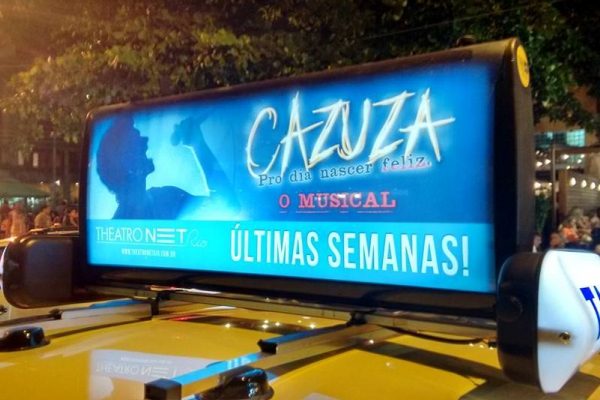 TaxiDoor e UberDoor: Propaganda de Táxi e Uber - Mídia OOH