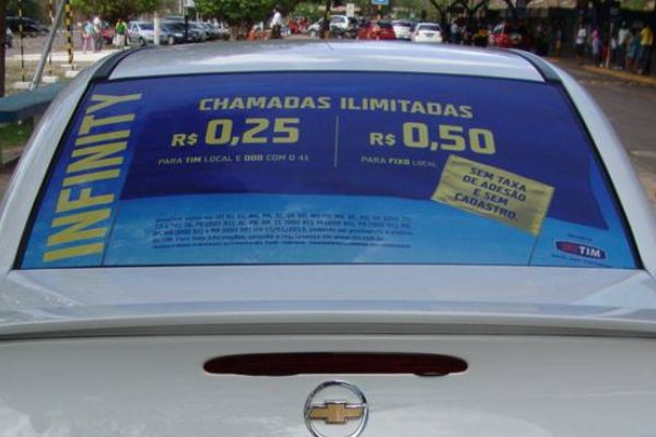 TaxiDoor e UberDoor: Propaganda de Táxi e Uber - Mídia OOH